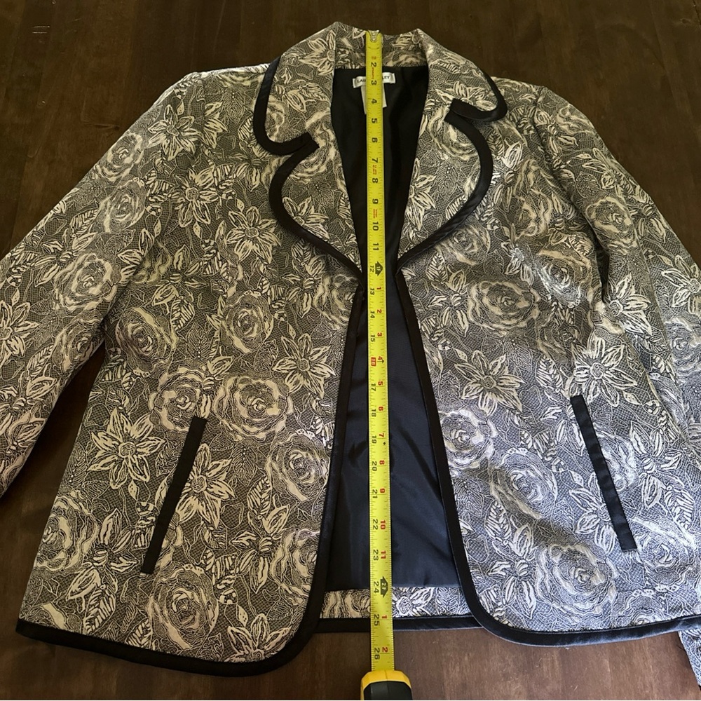 Laura Ashley Blazer Tapestry Jacket Womens M Floral‎ Black Gold Party Office - Picture 4 of 8